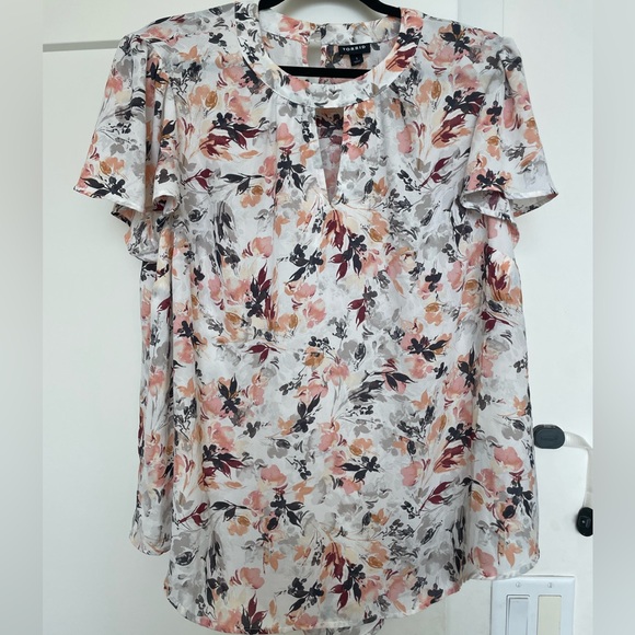 Torrid white chiffon floral blouse - Picture 1 of 3